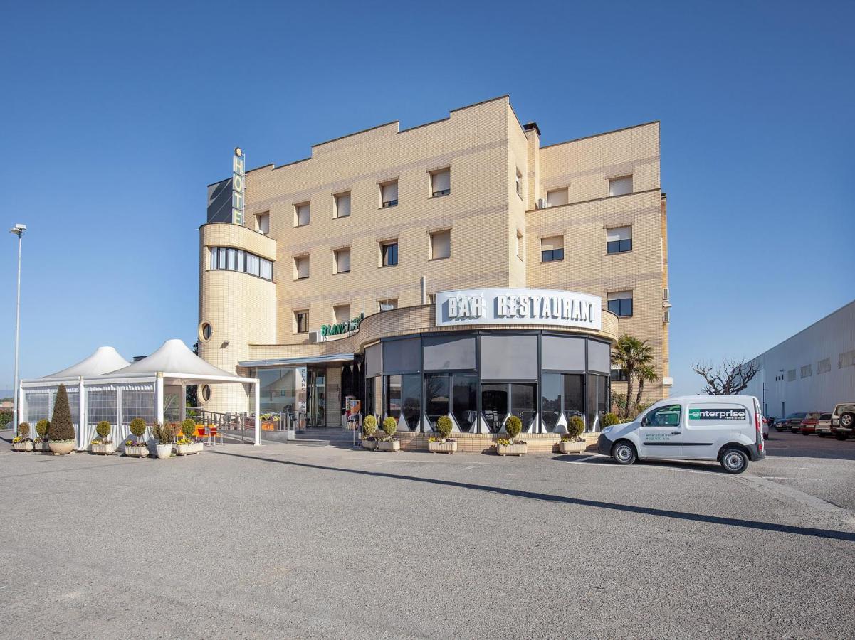 Hotel Restaurante Blanc I Negre 2 Agramunt Exterior foto